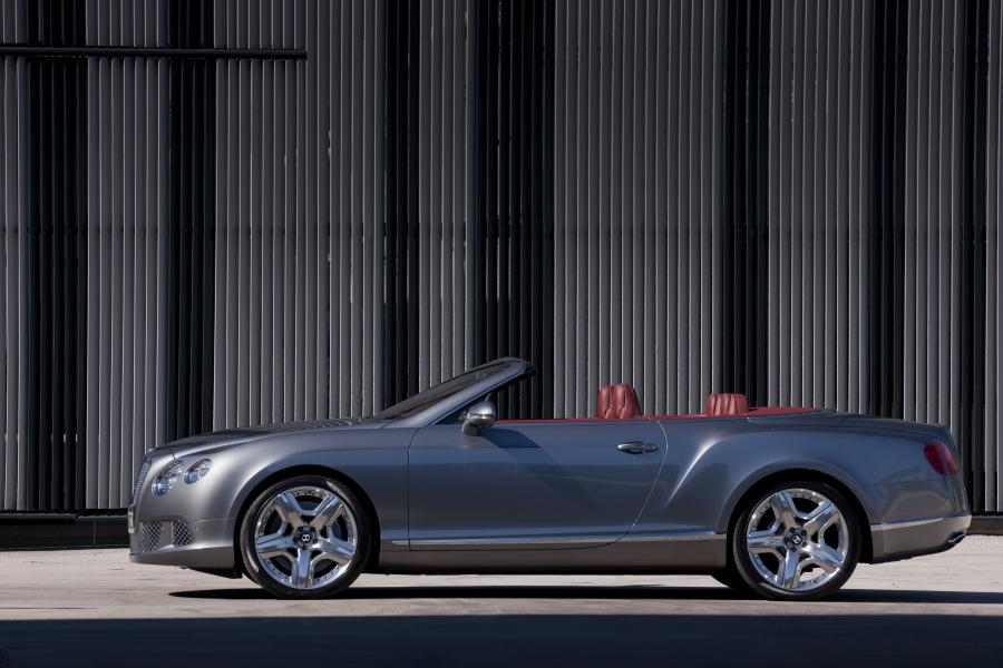  Bentley Continental GTC 2011 года  (фото 24 из 167)